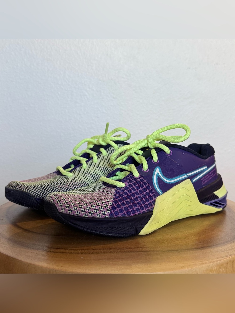 Nike Metcon 8 AMP Deep Purple Barely Volt Training Shoes Womens 6.5 DV1168-500